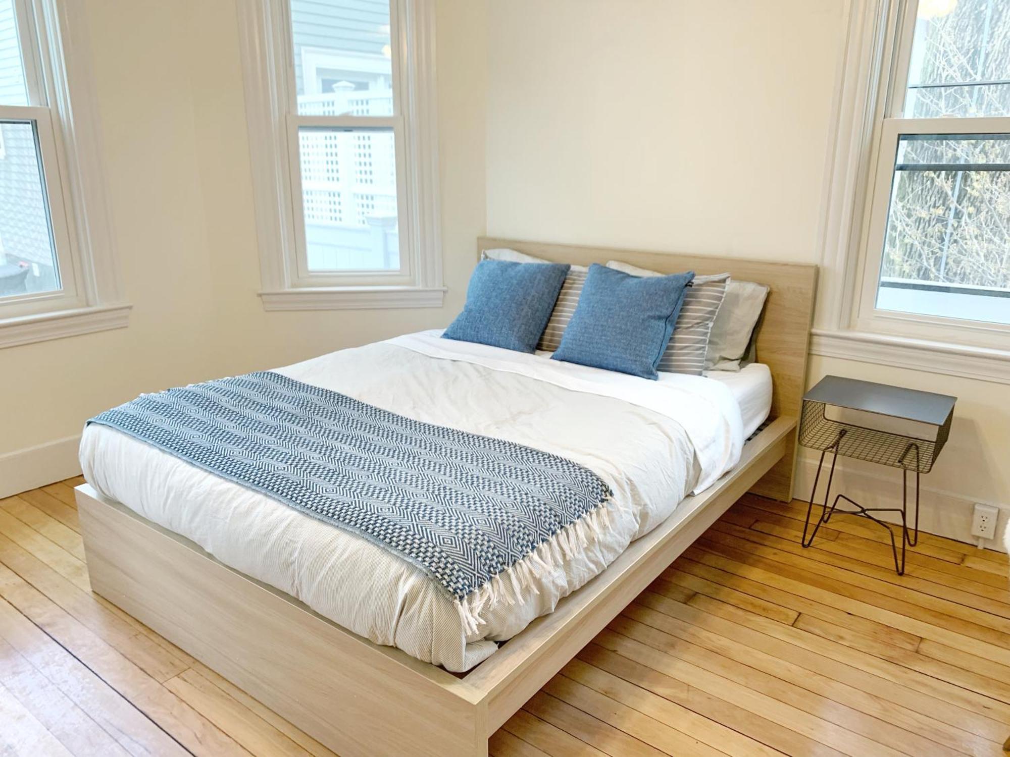 Best Location At Harvard University! 4 Bedroom Apartment! Two Units Available! Cambridge Dış mekan fotoğraf