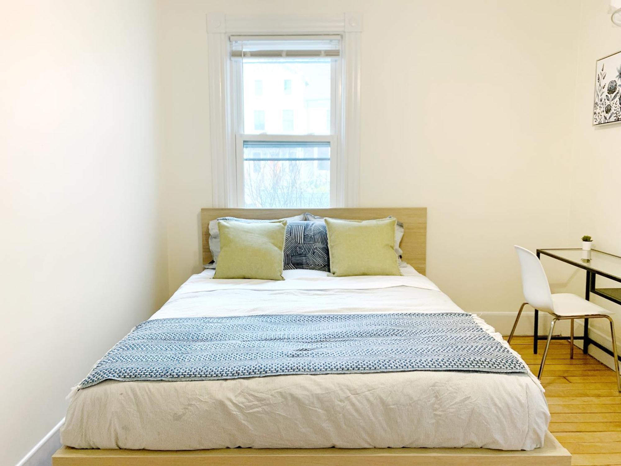 Best Location At Harvard University! 4 Bedroom Apartment! Two Units Available! Cambridge Dış mekan fotoğraf
